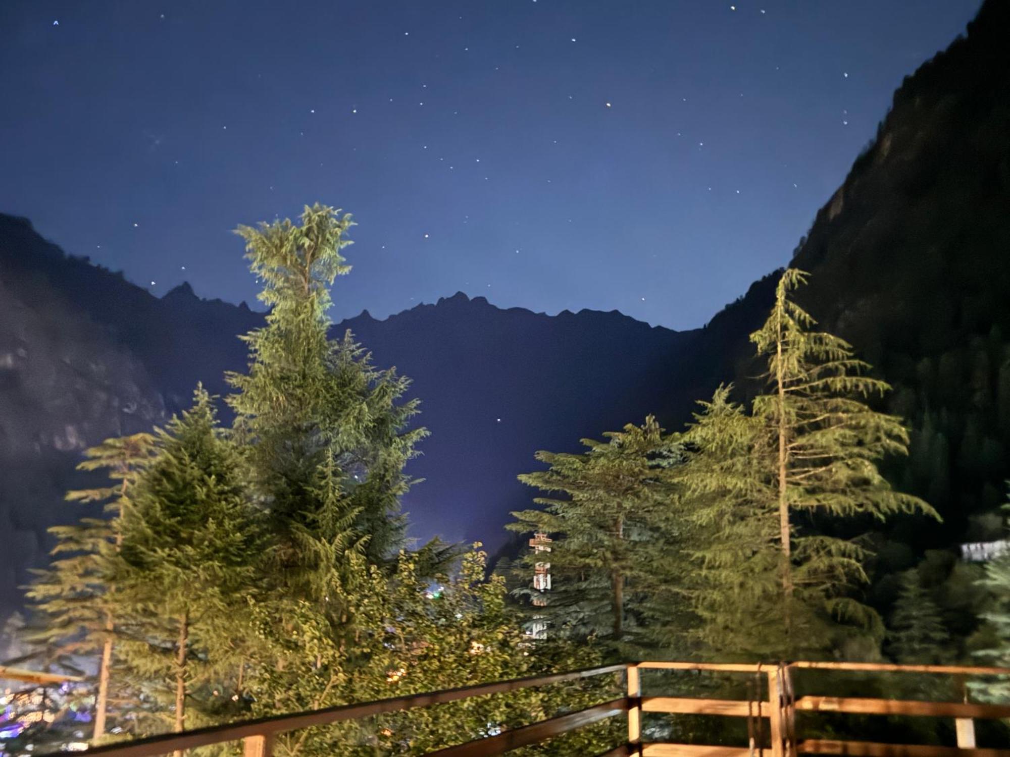 Delight Homestay Kasol Zewnętrze zdjęcie
