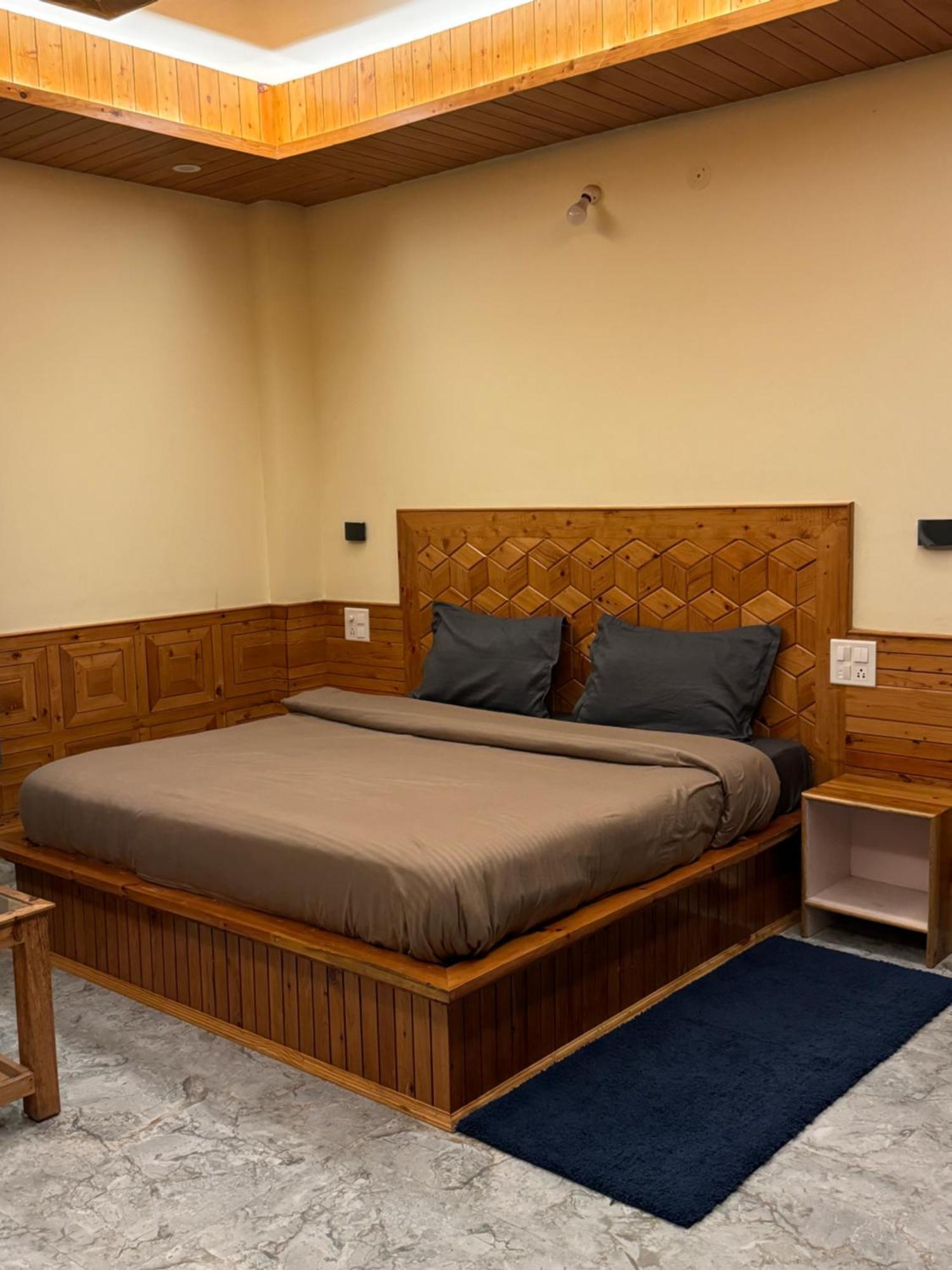 Delight Homestay Kasol Zewnętrze zdjęcie
